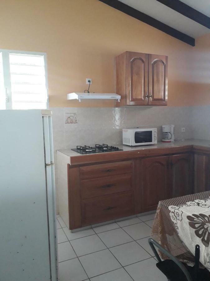 Chez Jojo Apartment Baie-Mahault Bagian luar foto