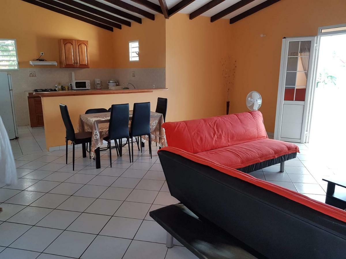 Chez Jojo Apartment Baie-Mahault Bagian luar foto