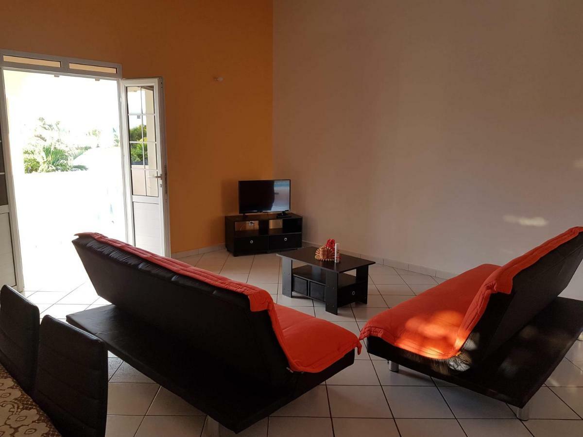 Chez Jojo Apartment Baie-Mahault Bagian luar foto